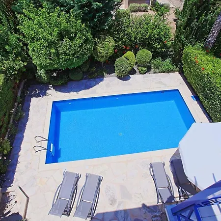 Villa Polin Polis